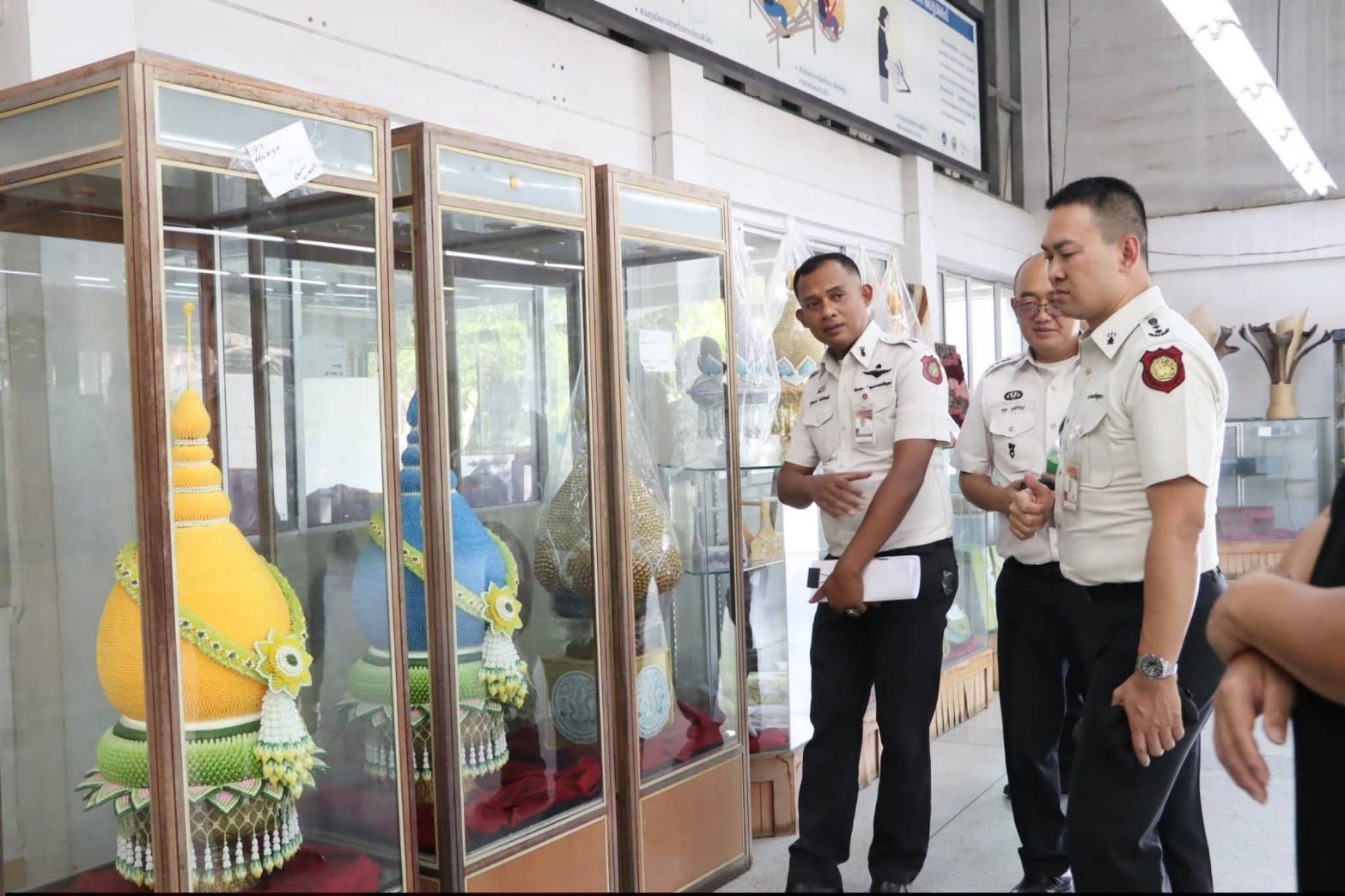 title - ผู้อำนวยการศูนย์ส่งเสริมและพัฒนาอาชีพเสริมนอกภาคการเกษตร ให้การต้อนรับ ผู้อำนวยการทัณฑสถานวัยหนุ่มพระนครศรีอยุธยา พร้อมด้วย ผู้อำนวยการส่วนและหัวหน้าฝ่ายทัณฑสถานฯ เข้าเยี่ยมชมแผนกฝึกอบรมทั้ง 12 แผนก และพื้นที่ภายในศูนย์ส่งเสริมและพัฒนาอาชีพเสริมนอกภาคการเกษตร 